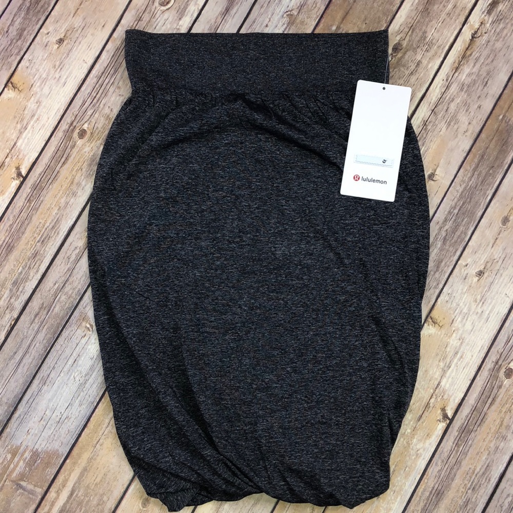 NWT lululemon skirt